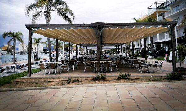 Toldo Plano Palilleria MARINIT instalado por TOLDO EUROPA en GANDIA PLAYA